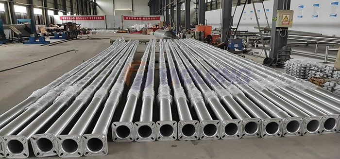 aluminum-light-pole-01